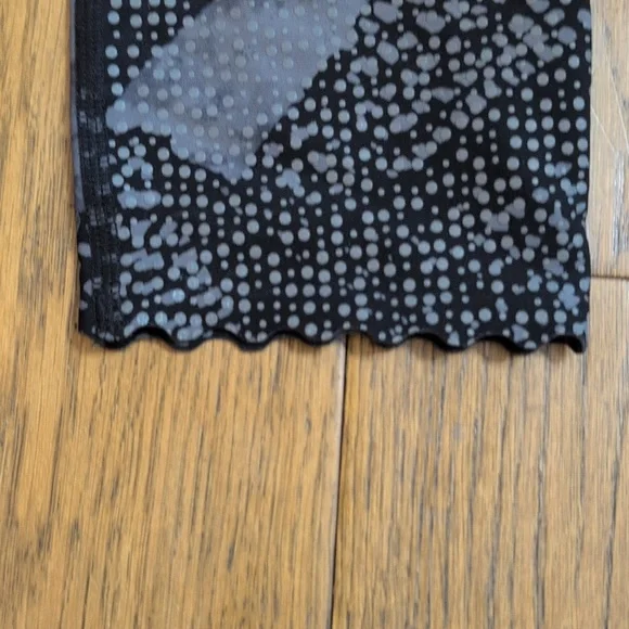 Lululemon Athletica tight stuff tight leggings Reflective Scalloped Edge 10 - Picture 2 of 8